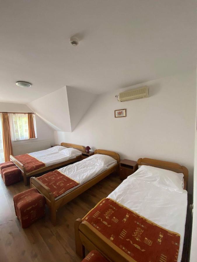 Bed and Breakfast Naphaz Panzio Тисафюред Экстерьер фото