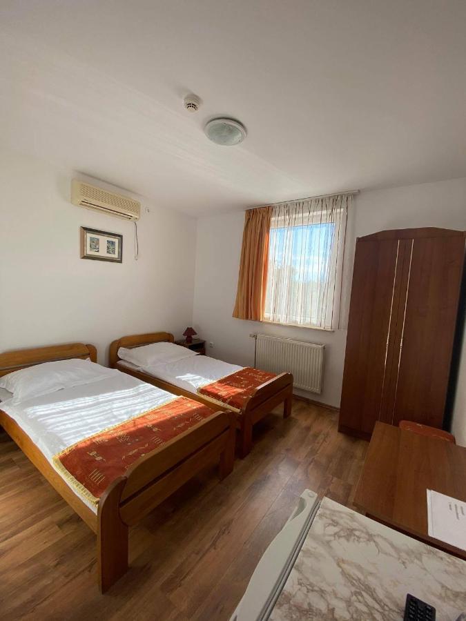 Bed and Breakfast Naphaz Panzio Тисафюред Экстерьер фото